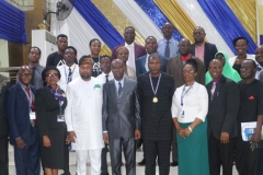 Guest-Lecturer-Mr.-Alex-Goma-5th-right-Vice-Chancellor-Prof.-A.-E.-Akinlo-middle-the-three-student-who-got-empowerment-support-and-other-dignitaries-at-the-Bursary-Week